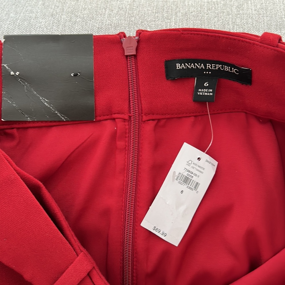 Banana republic skirt in dark red / burgundy color - Picture 5 of 7